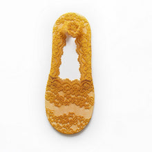 Load image into Gallery viewer, 2018 new deep-mouth invisible female boat socks brand lace socks invisible socks sets Japanese solid color manufacturers wholesale